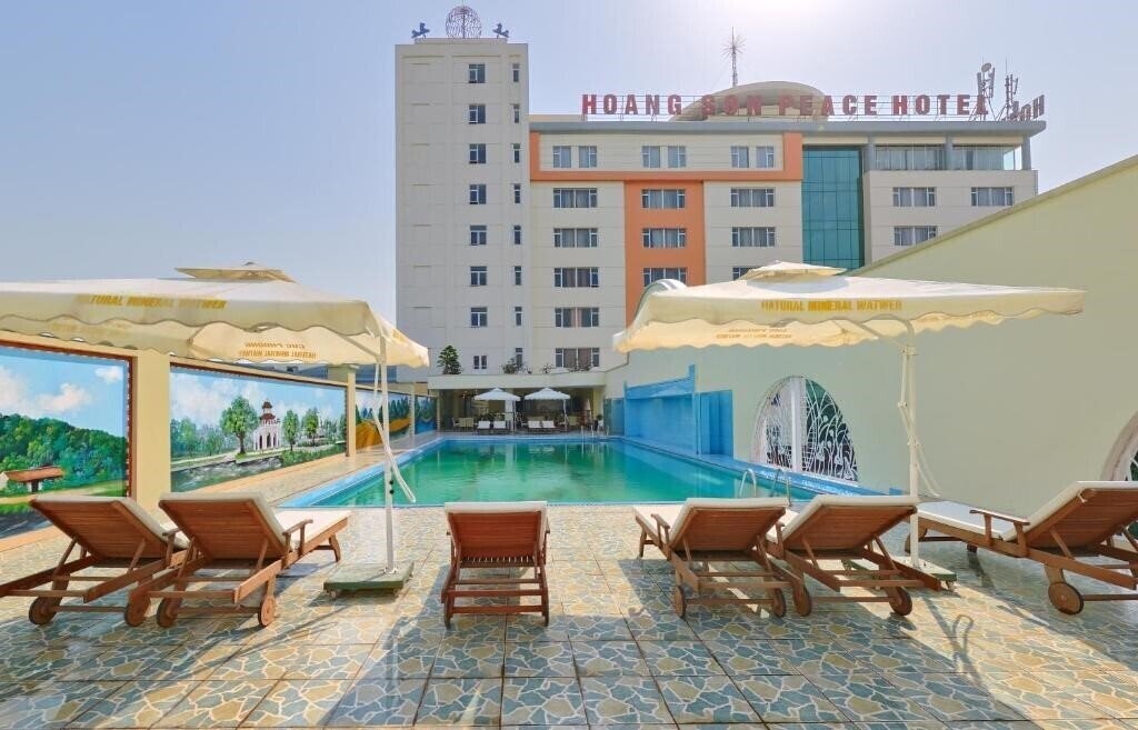 Отель Hoang Son Peace Hotel 3*
