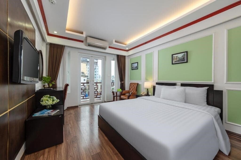 Отель Viet Hotel (ex. Golden Lotus Legend Hotel, Hanoi Paradise Hotel & Travel) 4*