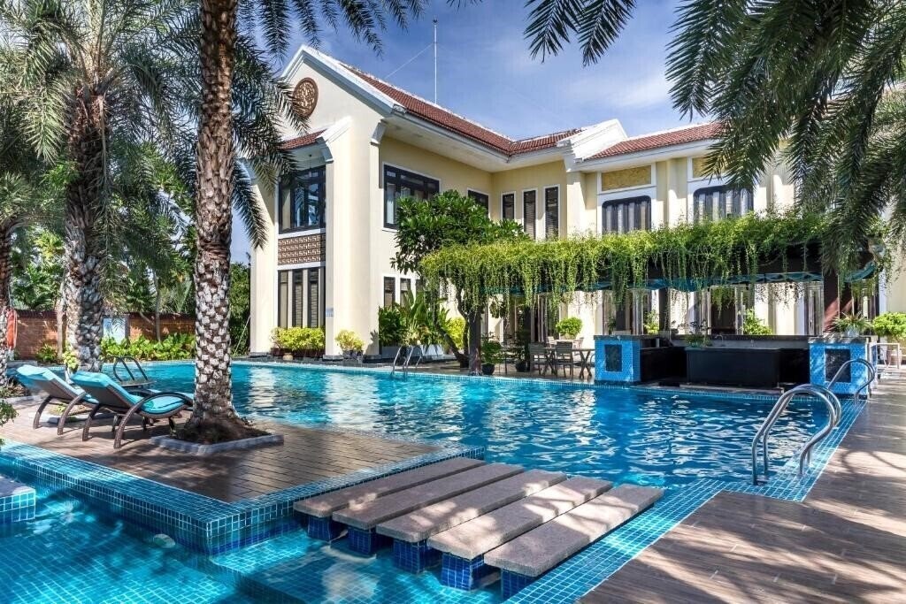 Отель Koi Resort & Spa 5*