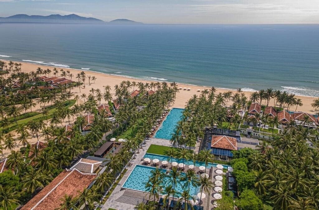 Фото Four Seasons Resort The Nam Hai (ex. Nam Hai Hotel) 5*