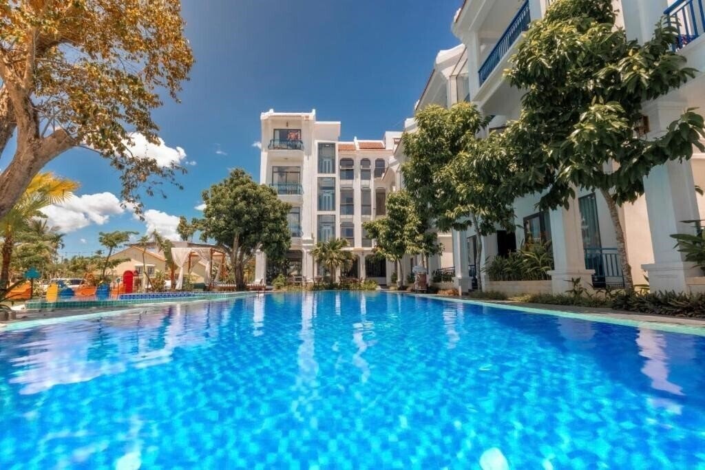 Отель Serene Nature Hotel & SPA 4*