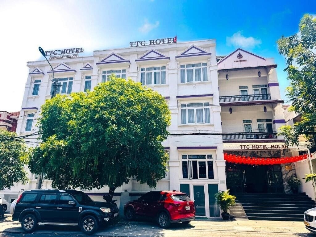Отель TTC Hotel Hoi An 3*