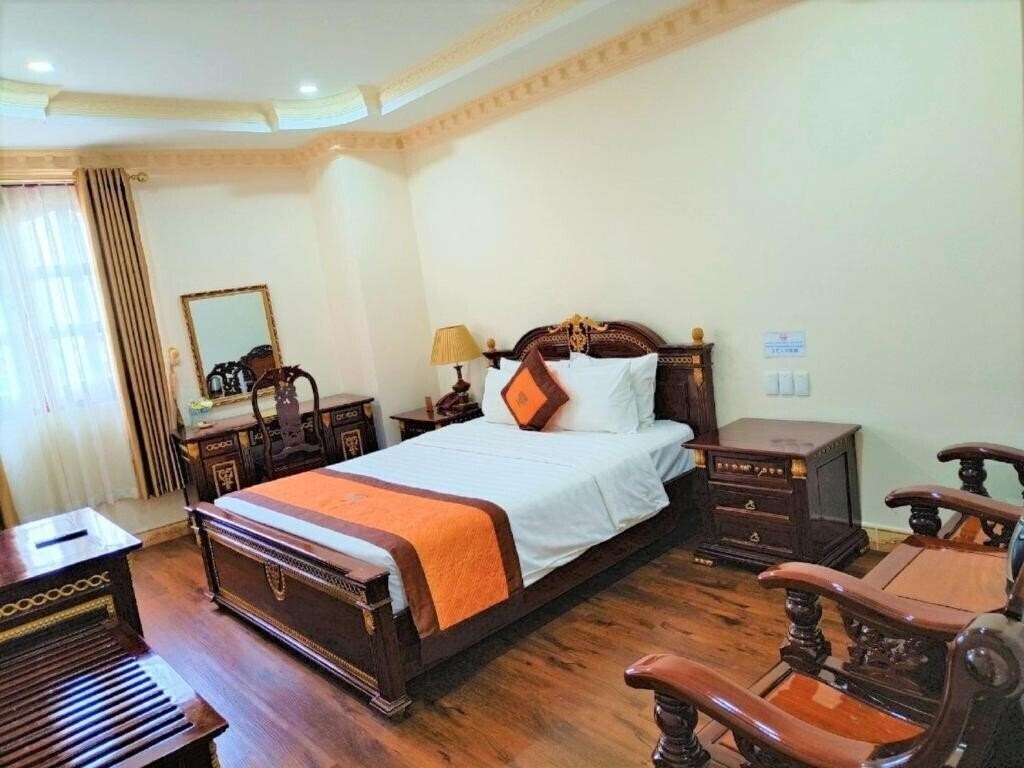 Отель New Pacific 4*