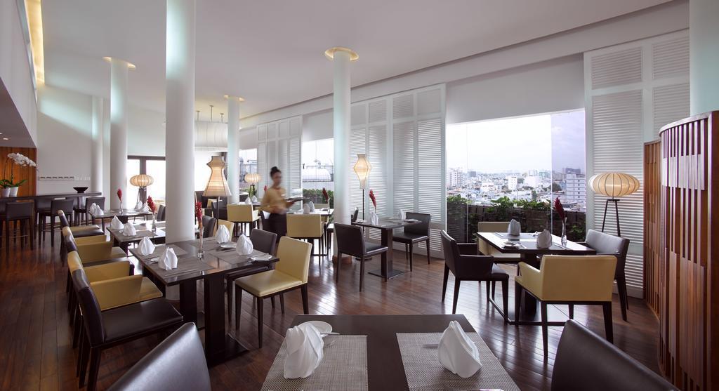 Картинка Parkroyal Saigon (ex. Novotel Garden Plaza Saigon) 4*