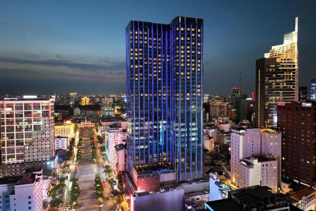 Фотография The Reverie Saigon 5*