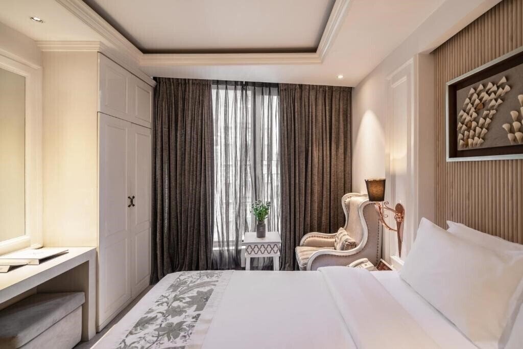 Отель A&EM Saigon Hotel 4*