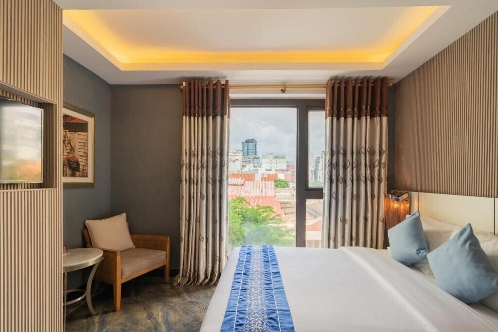 Фото A & Em Phan Boi Chau 3*