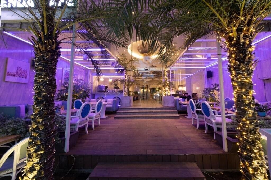 Картинка A & Em Phan Boi Chau 3*