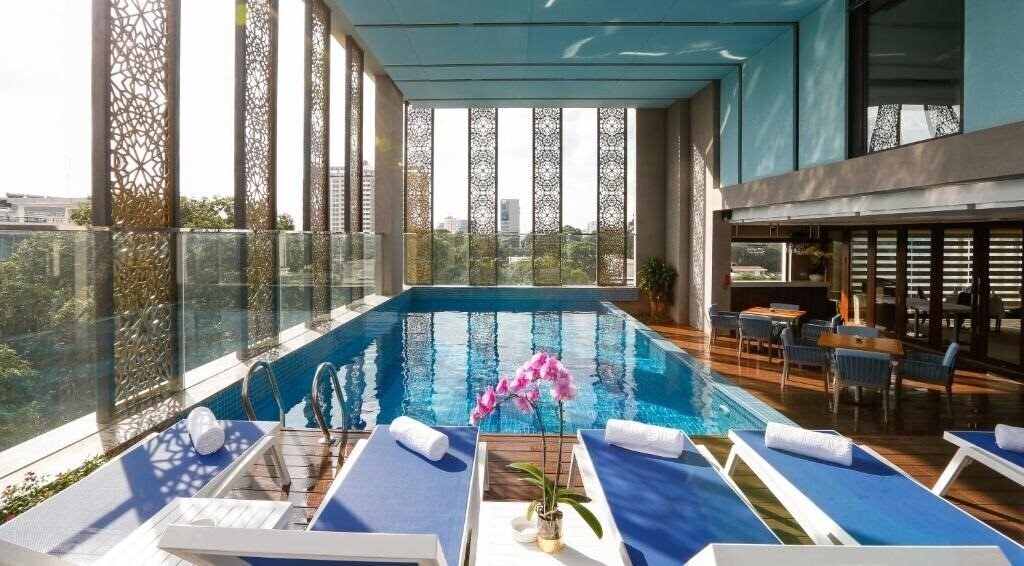 Отель Orchids Saigon Hotel 4*