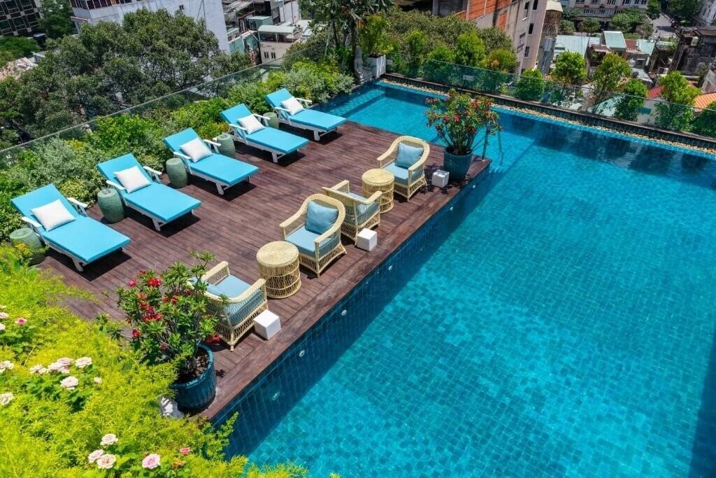 Фото Au Lac Charner Hotel 4*