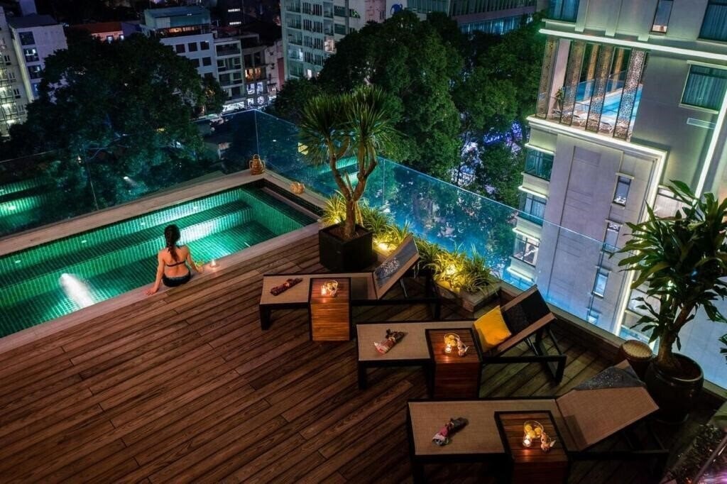 Фото Au Lac Legend Hotel 4*