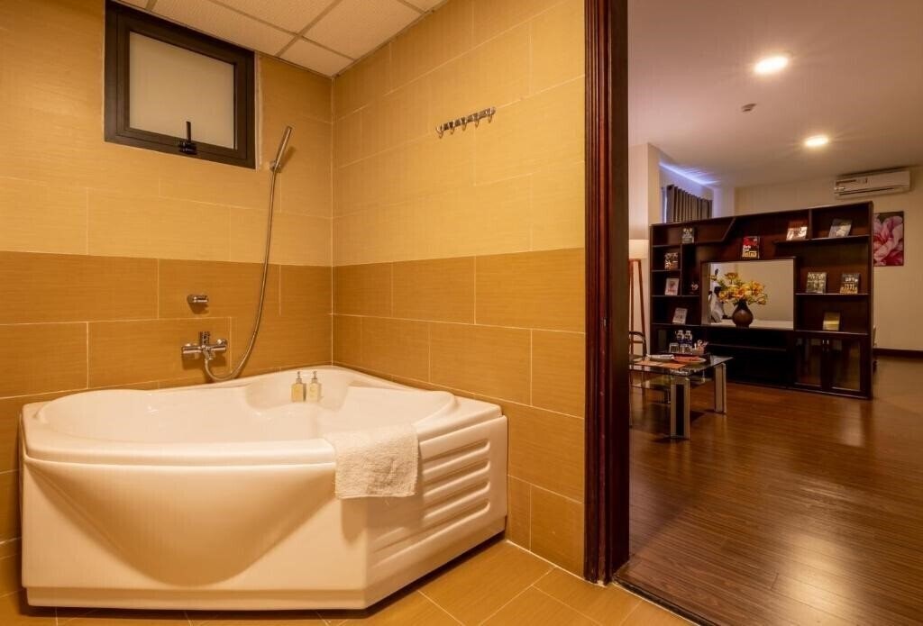 Фотография Baly Hotel & SPA Hue 3*