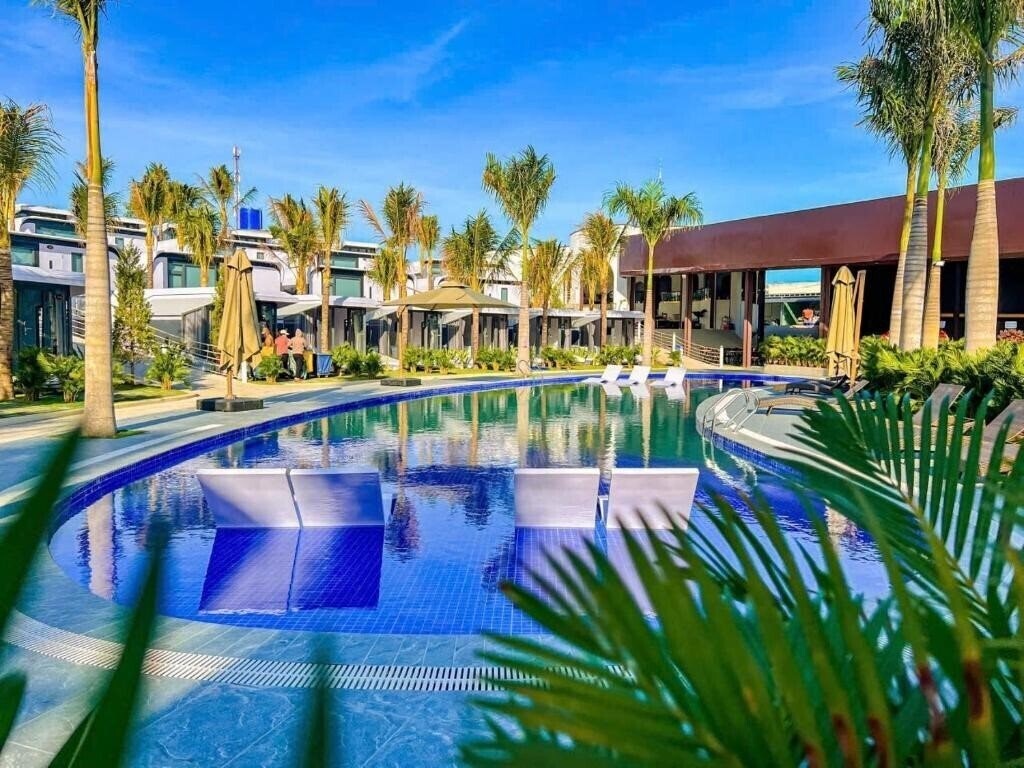 Отель Olee Seaview Resort 4*
