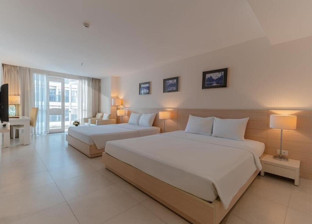 Картинка Nhi Phi Hotel 3*