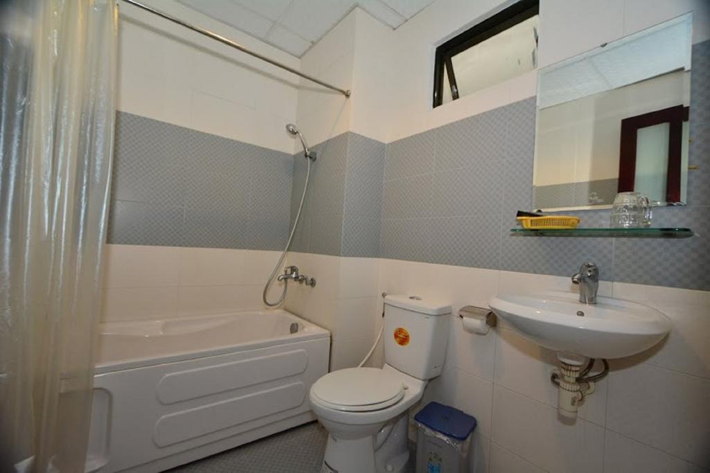 Фото Long Beach Hotel 2*