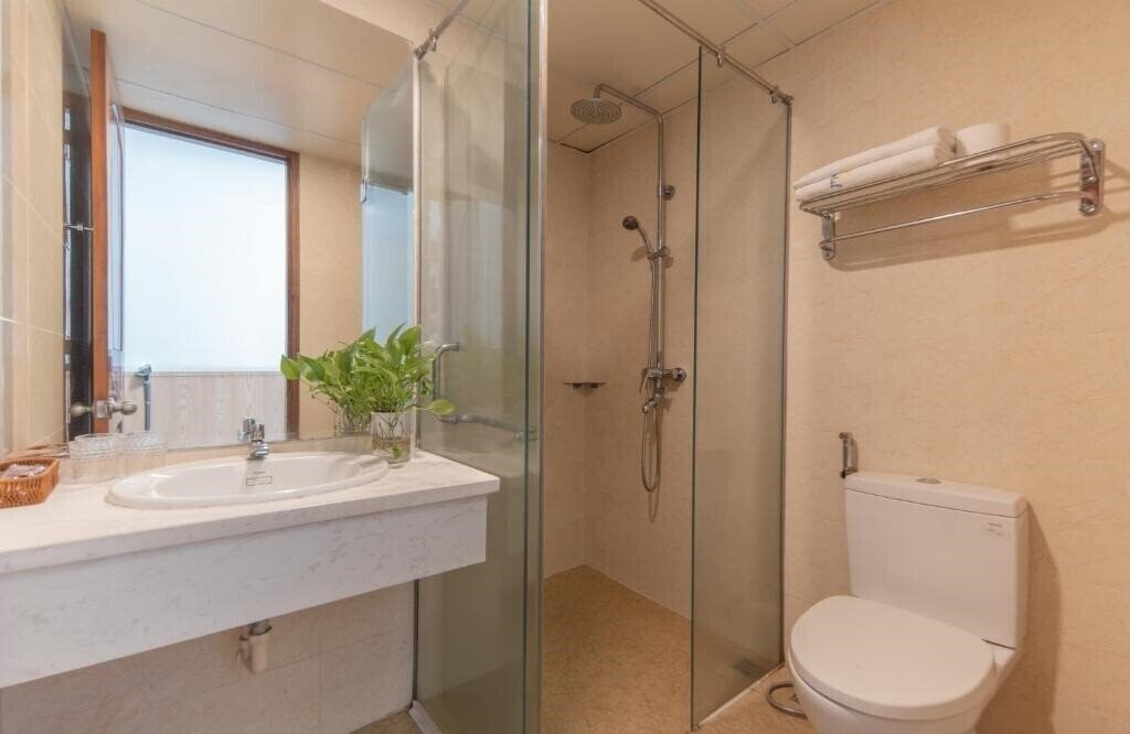 Картинка Nang Vang Hotel Nha Trang 2*