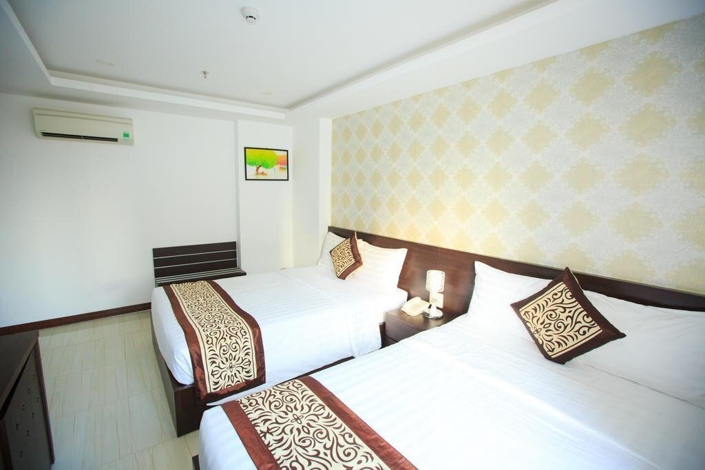 Отель Lucky Star Hotel 3*