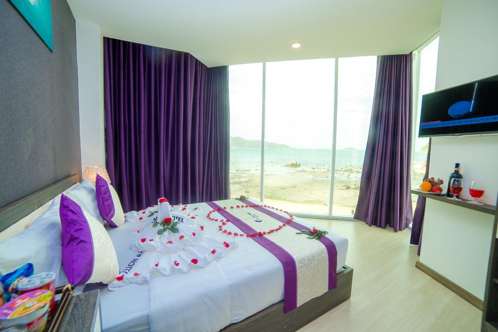 Отель La Mer Hotel Nha Trang 2*