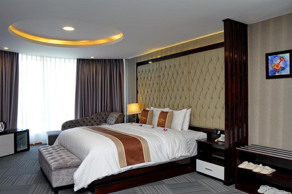 Фотография The World Hotel 3*