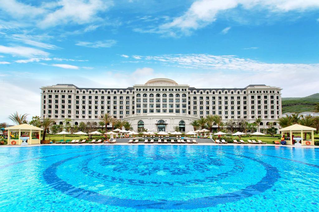 Отель Nha Trang Marriott Resort & SPA, Hon Tre Island (ex. Vinpearl Discovery) 5*