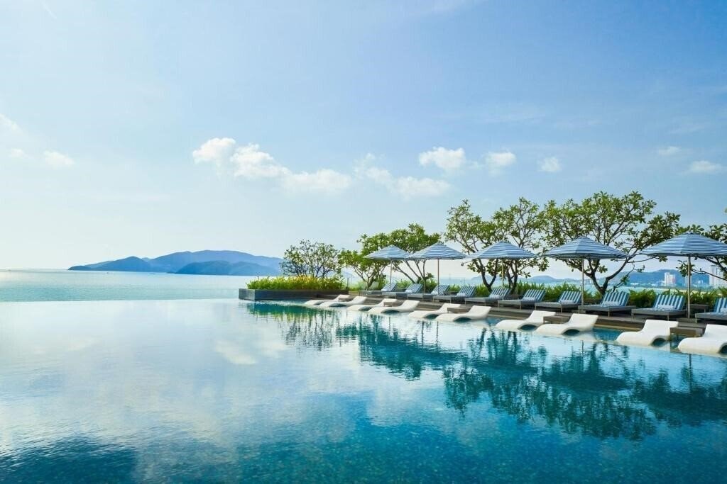 Отель Sheraton Nha Trang Hotel & SPA 5*