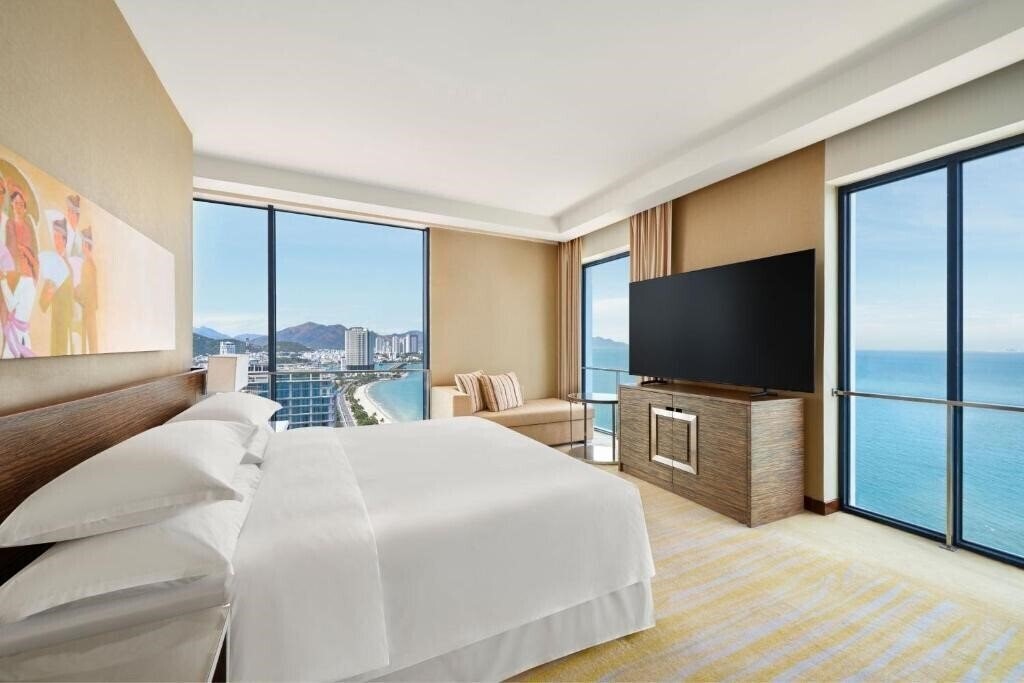 Фото Sheraton Nha Trang Hotel & SPA 5*