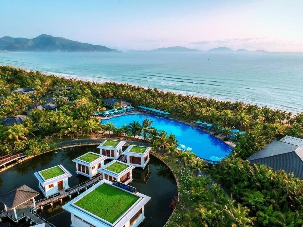 Отель Duyen Ha Resort Cam Ranh 5*