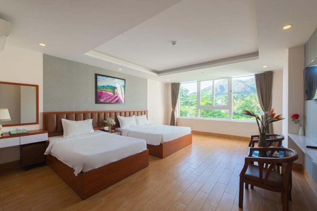 Фотография Canary Nha Trang Hotel 2*