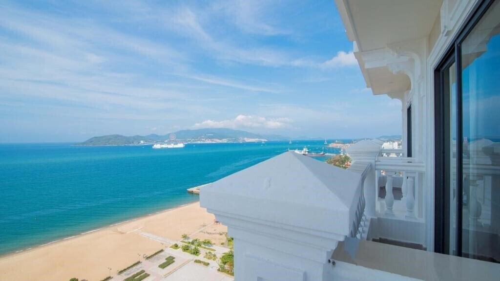 Отель Imperial Nha Trang Hotel 4*