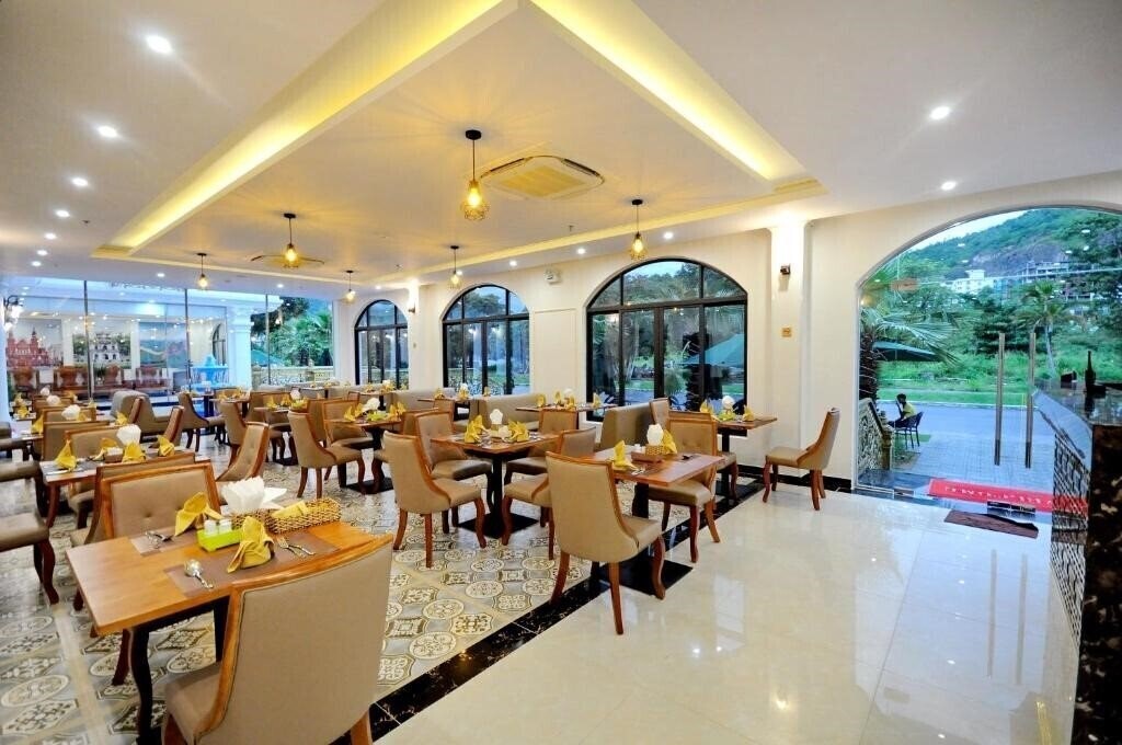 Фотография Crown Nguyen Hoang Hotel 3*