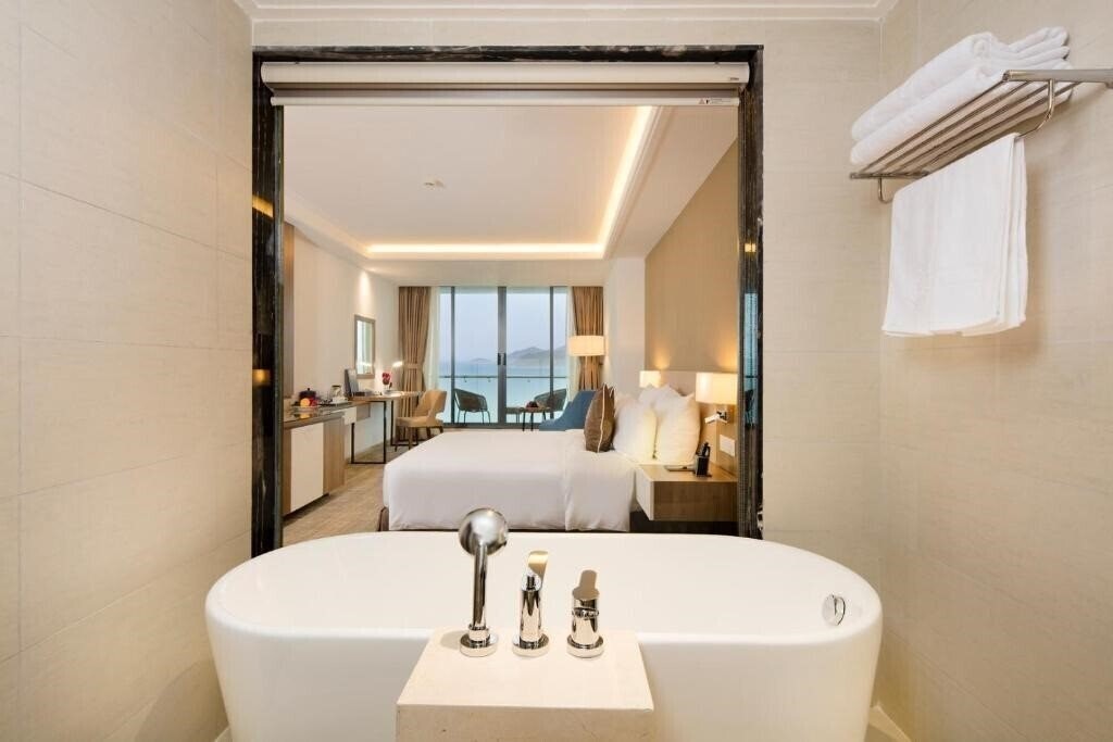 Изображение Asteria Comodo Nha Trang Hotel 5*