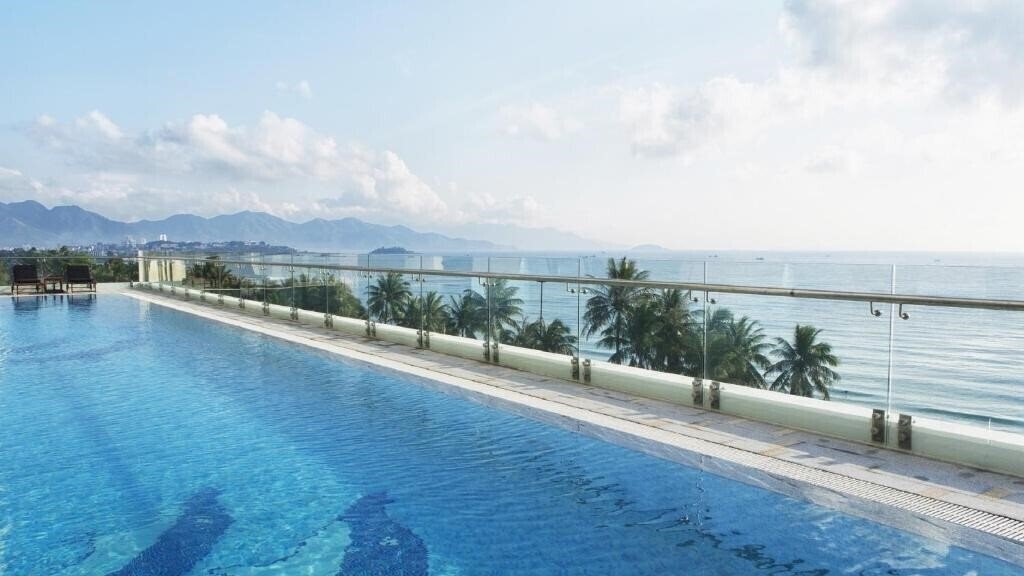 Отель Havana Nha Trang Hotel 5*