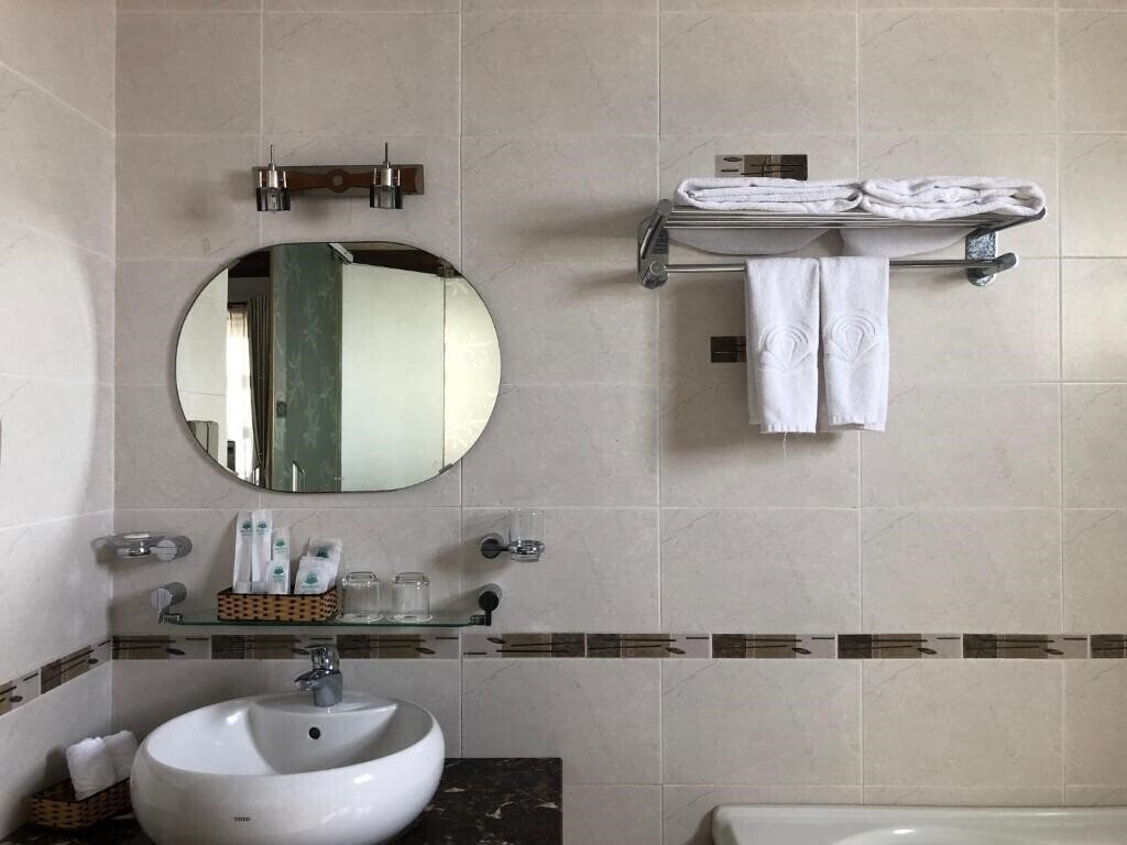 Изображение Rembrandt Hotel Nha Trang (ex. Best Western Sea & Sun, Hon Tam Sea & Sun, Best Western Mer Perle Hotel & SPA, Mer Perle Sea Sun Hotel) 3*