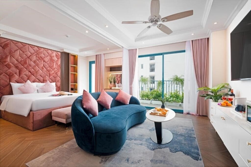 Отель Pavillon Boutique Hotel & Apartment Nha Trang 4*