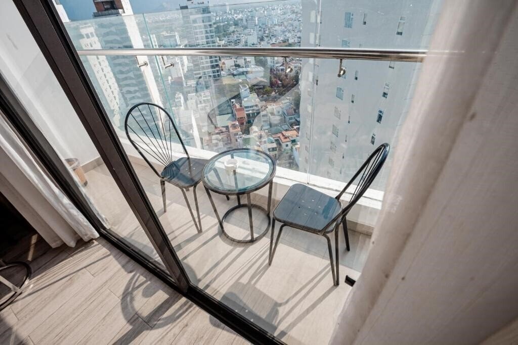 Картинка LeMore Hotel Nha Trang 4*