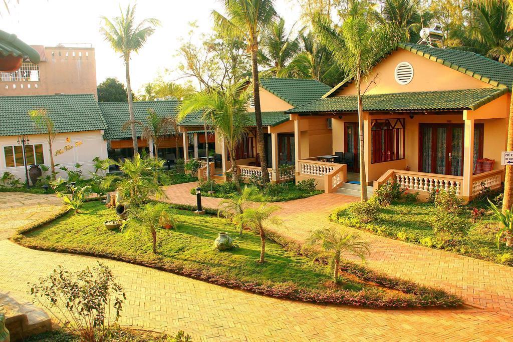 Отель Aris Resort 3*