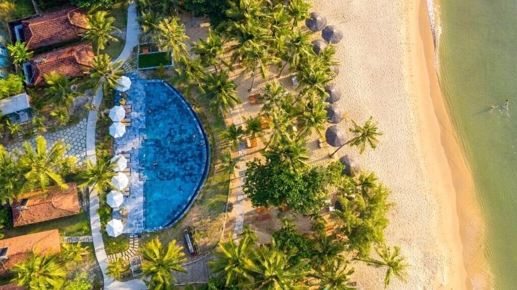 Отель Thanh Kieu Beach Resort 2*