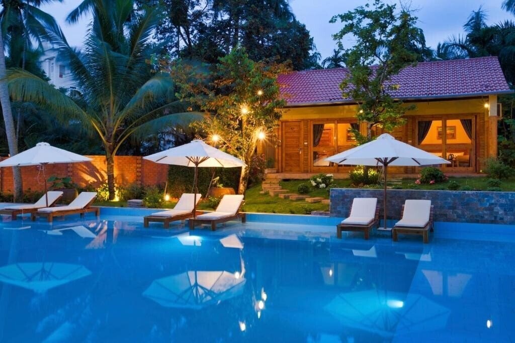 Отель Azura Resort Phu Quoc 3*