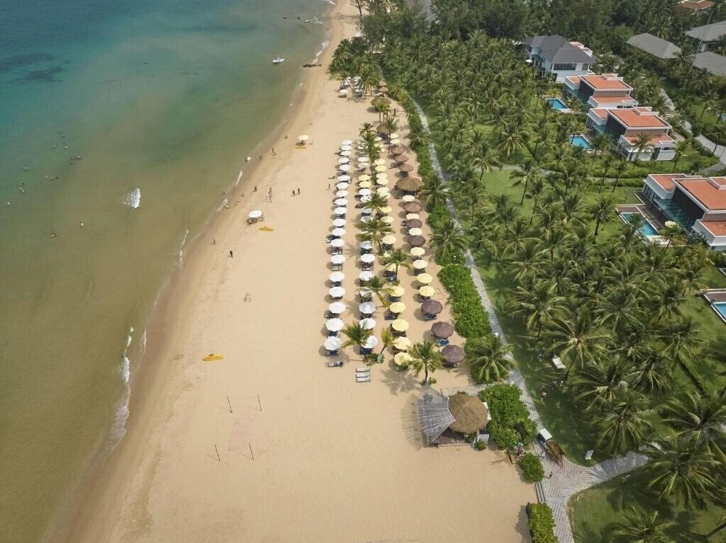 Фото Wyndham Grand Phu Quoc 5*