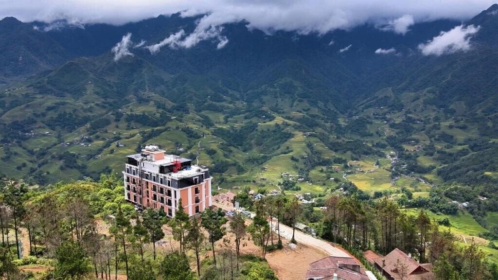 Отель Delamont Sapa Hotel (ex. De La Mont Sapa Hotel) 4*