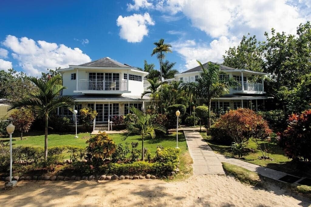 Отель Rondel 3*