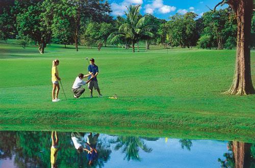 Отель Beaches Boscobel Resort & Golf Club 4*