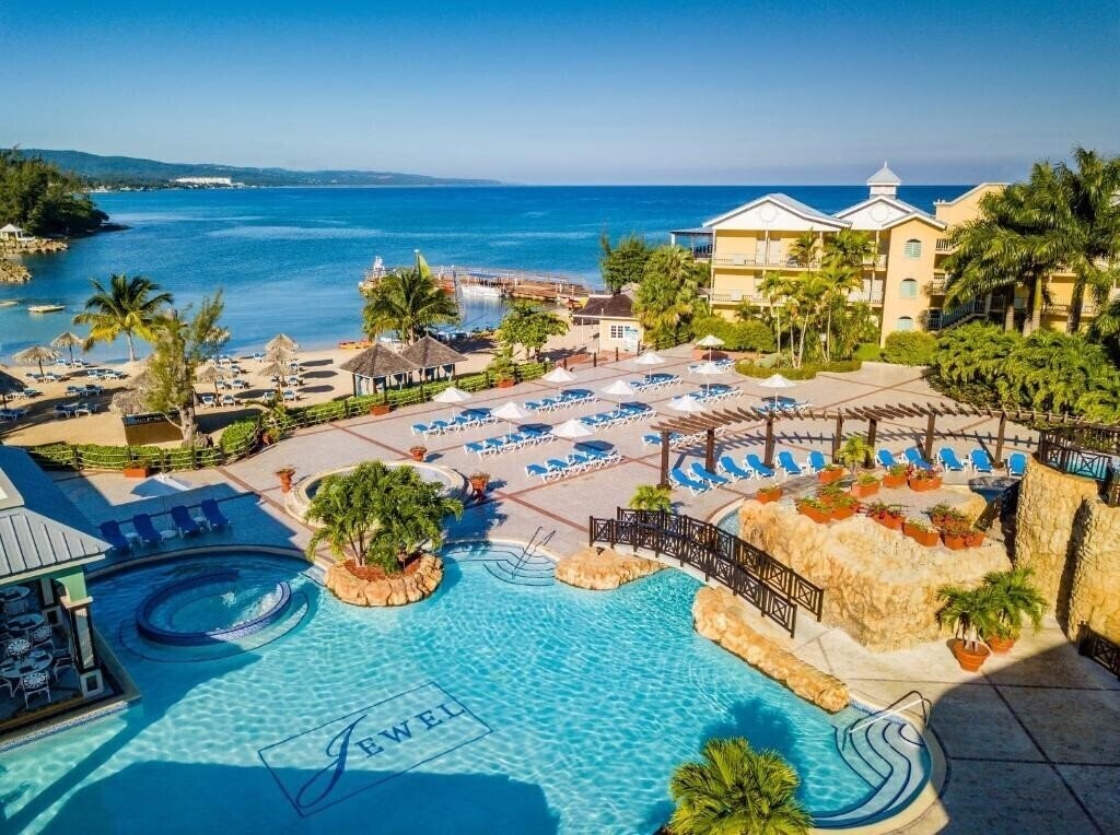 Отель Jewel Paradise Cove Resort & Spa 5*