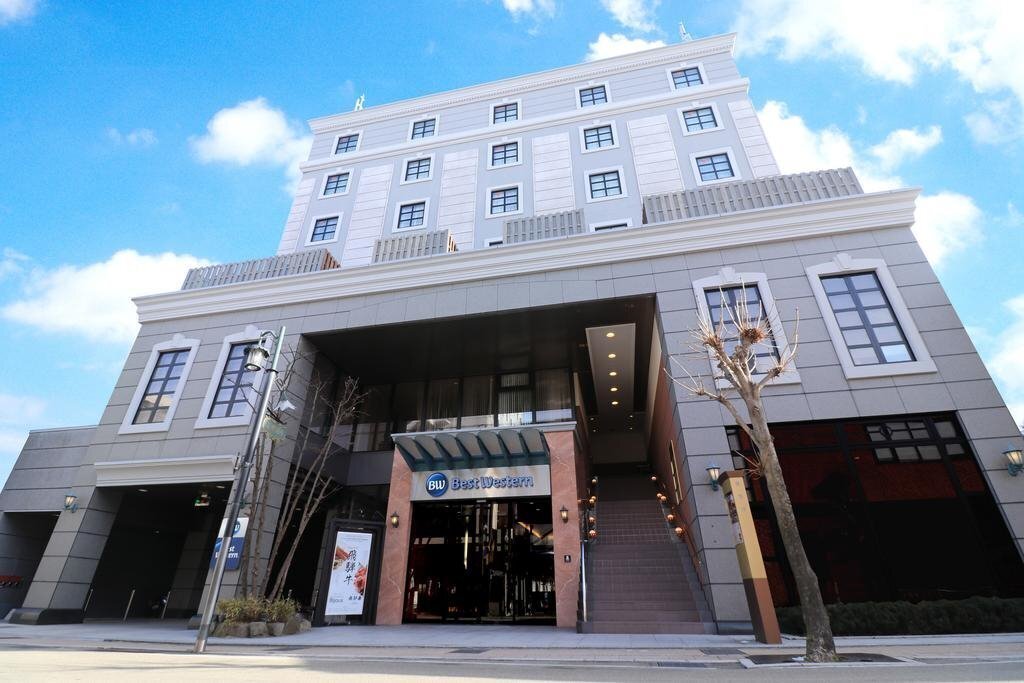 Отель Best Western Hotel Takayama 3*