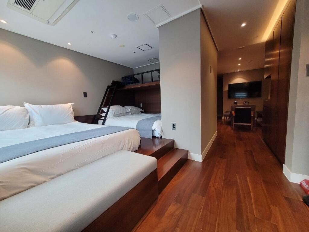 Изображение Baiton 4*