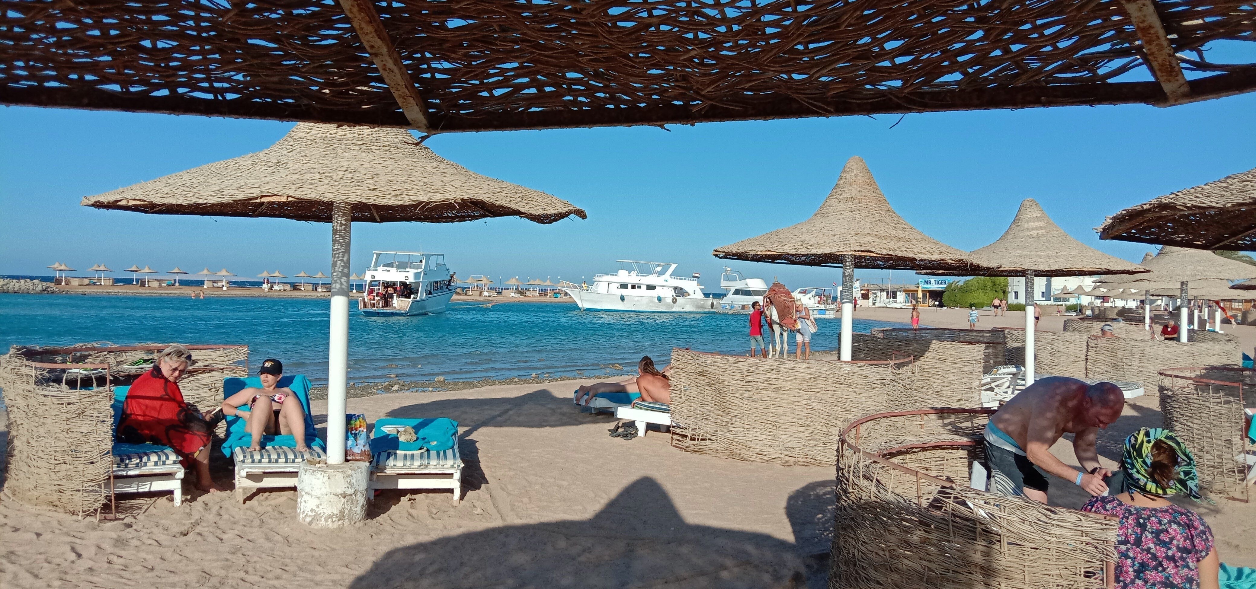 Coral Beach Hurghada (ex. Coral Beach Rotana Resort) — туры в отель Coral  Beach Hurghada (ex. Coral Beach Rotana Resort) (ЕгипетХургада): Цена,  отзывы, фото гостиницы